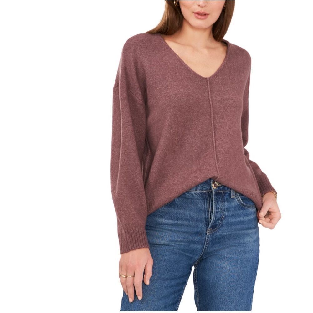 VINCE CAMUTO
Center Front Seam Cozy Sweater In Gray